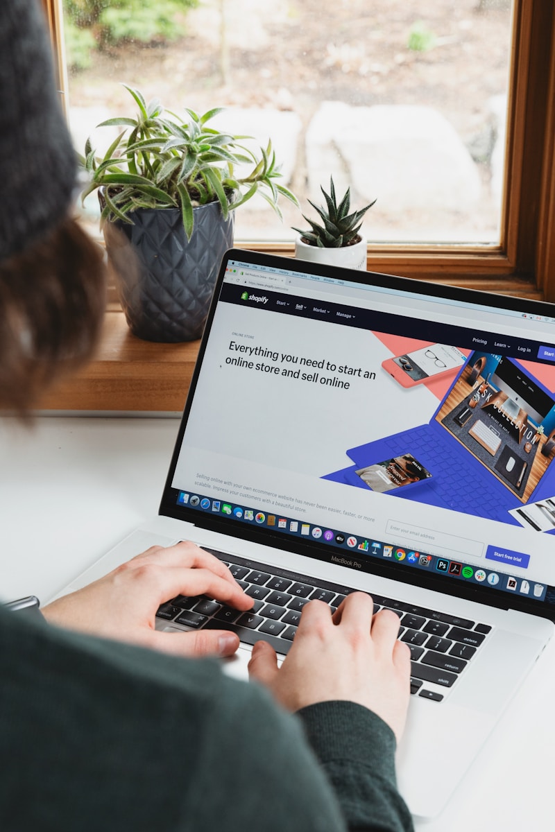 The Digital Gold Rush: Top E-Commerce Platforms of 2024 to Build Your Online Store